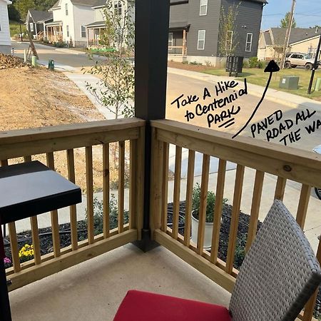 New Centennial Park Luxury Smart Home W Courtyard Fayetteville Exterior photo